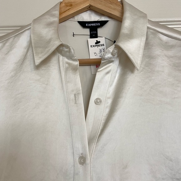 NWT Express Portofino crème color button down blouse top with tie front - Picture 7 of 11